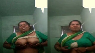 Mallu Bhabhi Shows Big Boobs | MyDesi