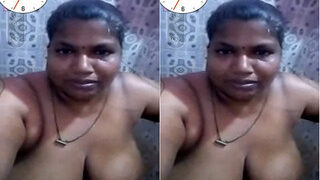 Desi Bhabhi Shows Her Big Boobs | MyDesi