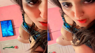 Sexy Girl Shows Boobs | MyDesi