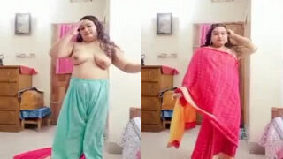 Horny Desi Girl Shows Her Nude Body | MyDesi