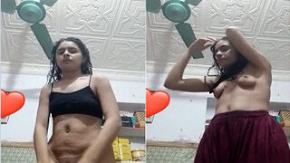 Desi Girl Shows Her Boobs | MyDesi