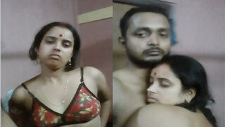 Desi Cpl Romance And Shows Boobs | MyDesi