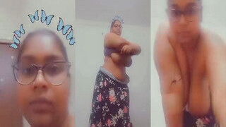 Desi BBW Girl Shows For Lover | MyDesi