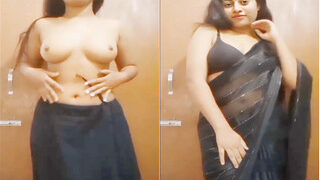 Hot Desi Girl Shows Her Boobs | MyDesi