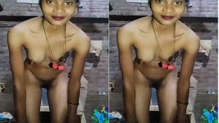 Desi Bhabhi Shows Her Boobs And Pussy | MyDesi