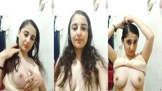 Cute Desi Girl Shows Boobs | MyDesi