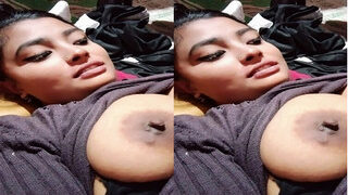 Desi Bhabhi Shows Her Boobs | MyDesi
