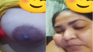 Desi Bhabhi Shows Her Big Boobs | MyDesi