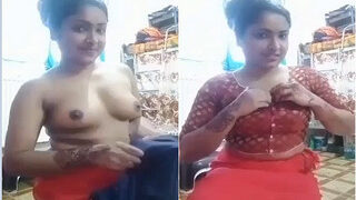 Sexy Desi Girl Shows Boobs | MyDesi
