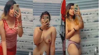 Sexy Desi Girl SHows Boobs | MyDesi