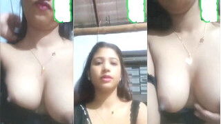 Hot Look Desi Girl Shows Boobs | MyDesi