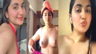 Beautiful Sexy Indian Showing Masturbating | MyDesi