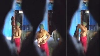 Desi Aunty Boobs Video Capture | MyDesi