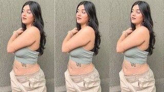 Desi Girl Sucking Dick | MyDesi