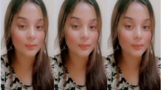 Cute Paki Girl Shows Boobs | MyDesi