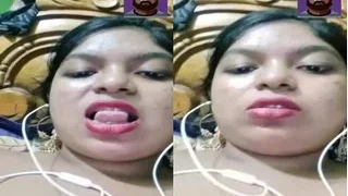 Desi Girl Shows Her Big Boobs And Masturbating | MyDesi