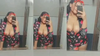 Cute Desi Girl Shows Boobs | MyDesi